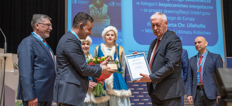 [FOTO] Minister energii i klimatu Danii otrzymał nagrodę im. Ignacego Łukasiewicza