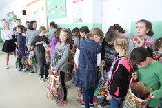 Mikołajkowe prezenty dla dzieci z Bezmiechowej